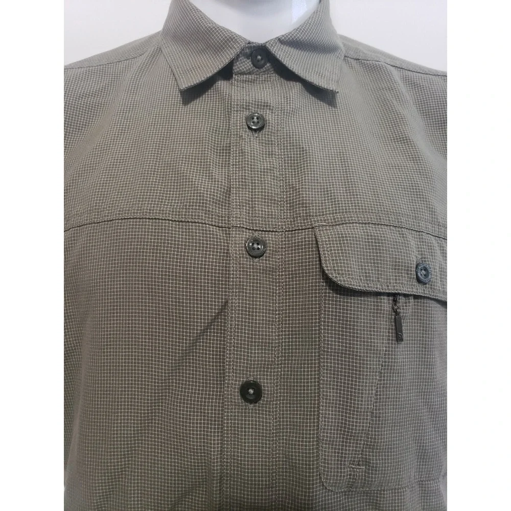 The North Face Tekware Technology Shirt Mens Medium Green Button Up Short Sleeve
